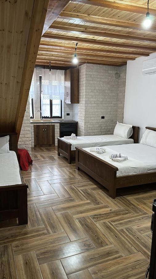 Guest House Iljesa Берат Екстериор снимка