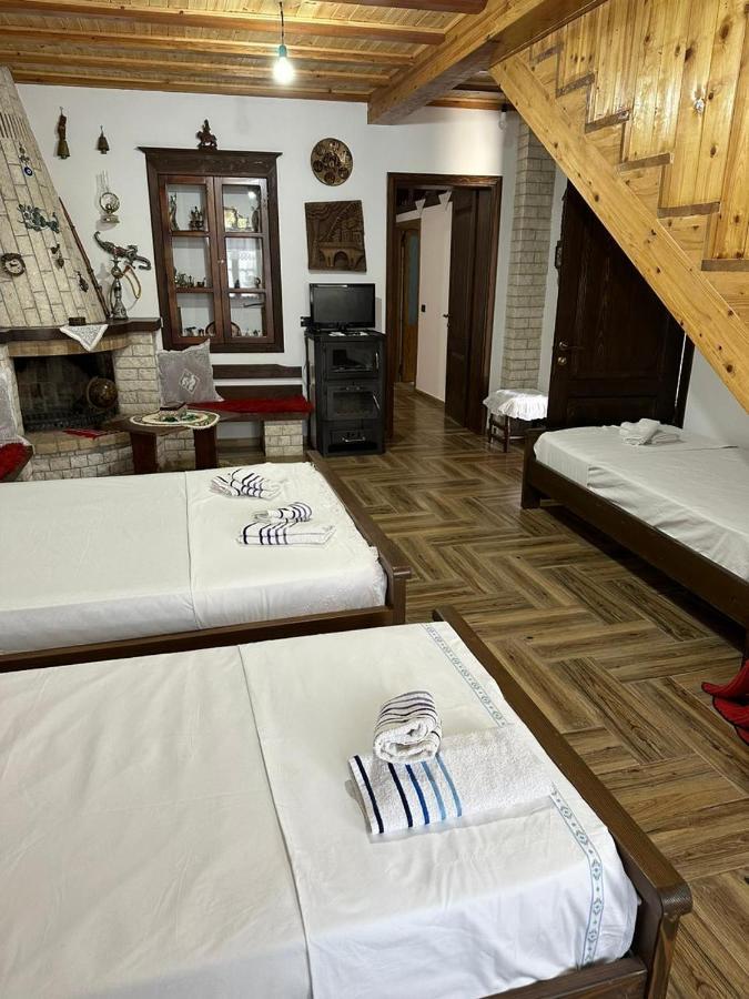 Guest House Iljesa Берат Екстериор снимка