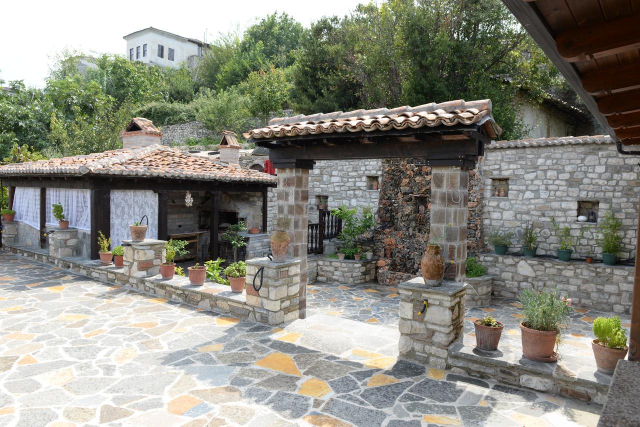 Guest House Iljesa Берат Екстериор снимка