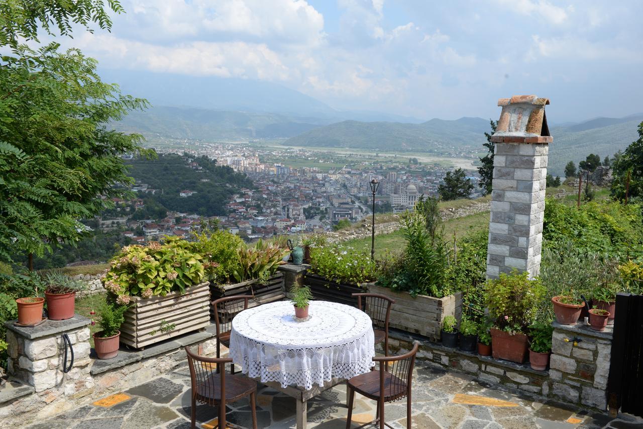 Guest House Iljesa Берат Екстериор снимка
