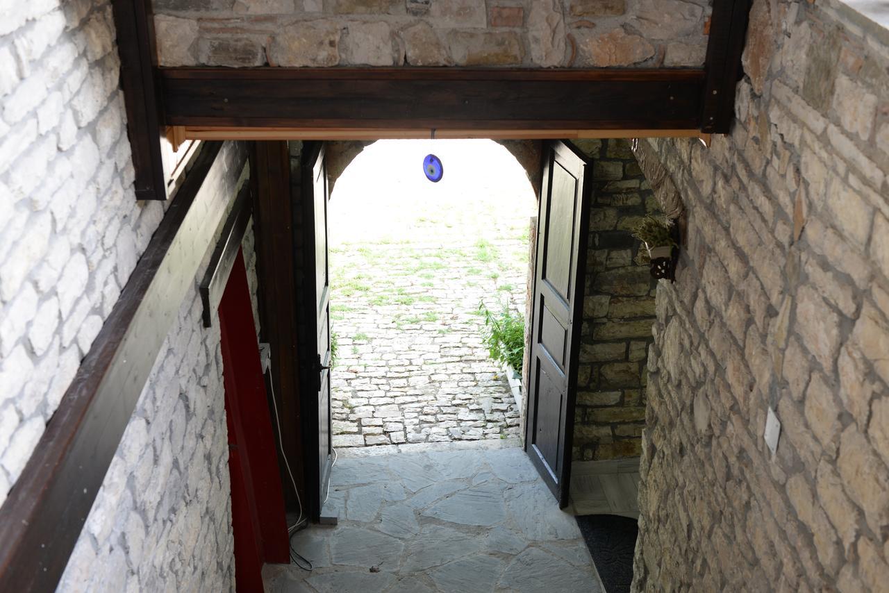 Guest House Iljesa Берат Екстериор снимка