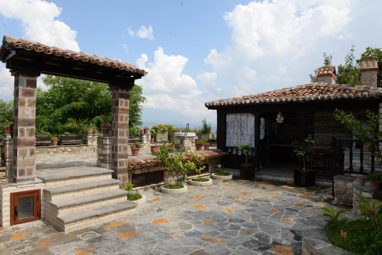 Guest House Iljesa Берат Екстериор снимка