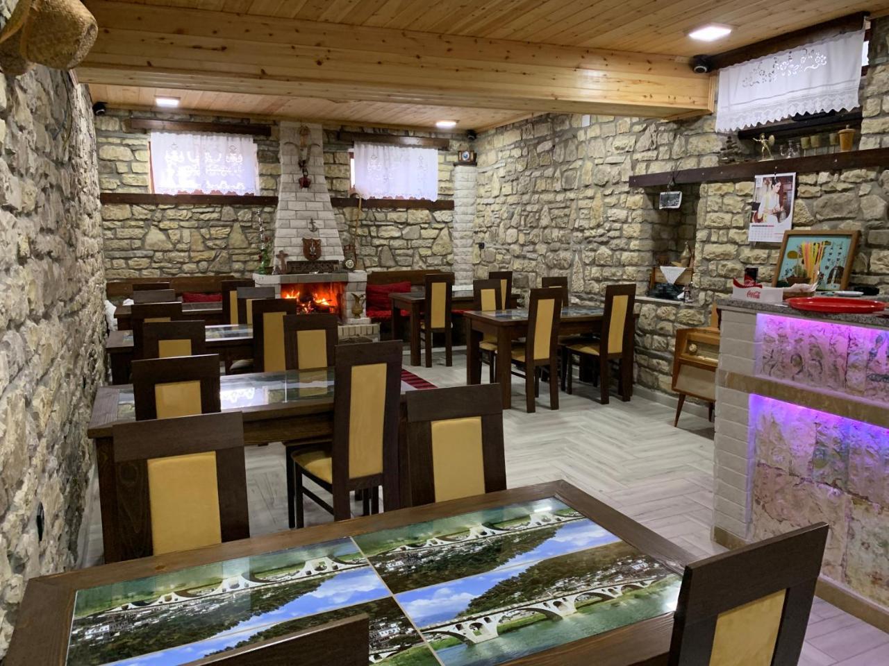 Guest House Iljesa Берат Екстериор снимка